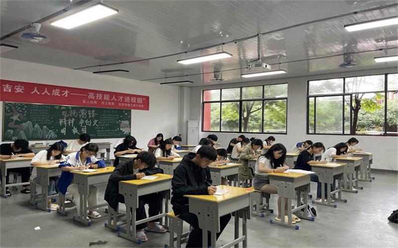 墨韻未止 匠心長青—我校舉辦第三屆硬筆書